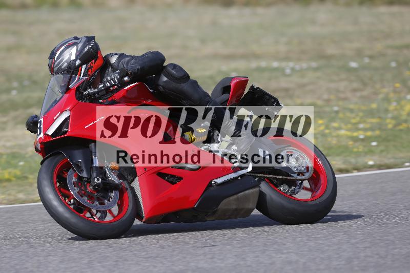 /37 09.08.2026  Pluess Motosport ADR/Einsteiger/8